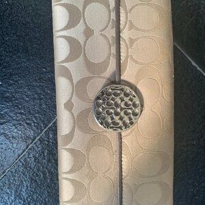 COACH signature classic logo,  Fabric jacquard with brown leather trim
